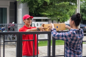 What risks does a courier face? What risks does a courier face?